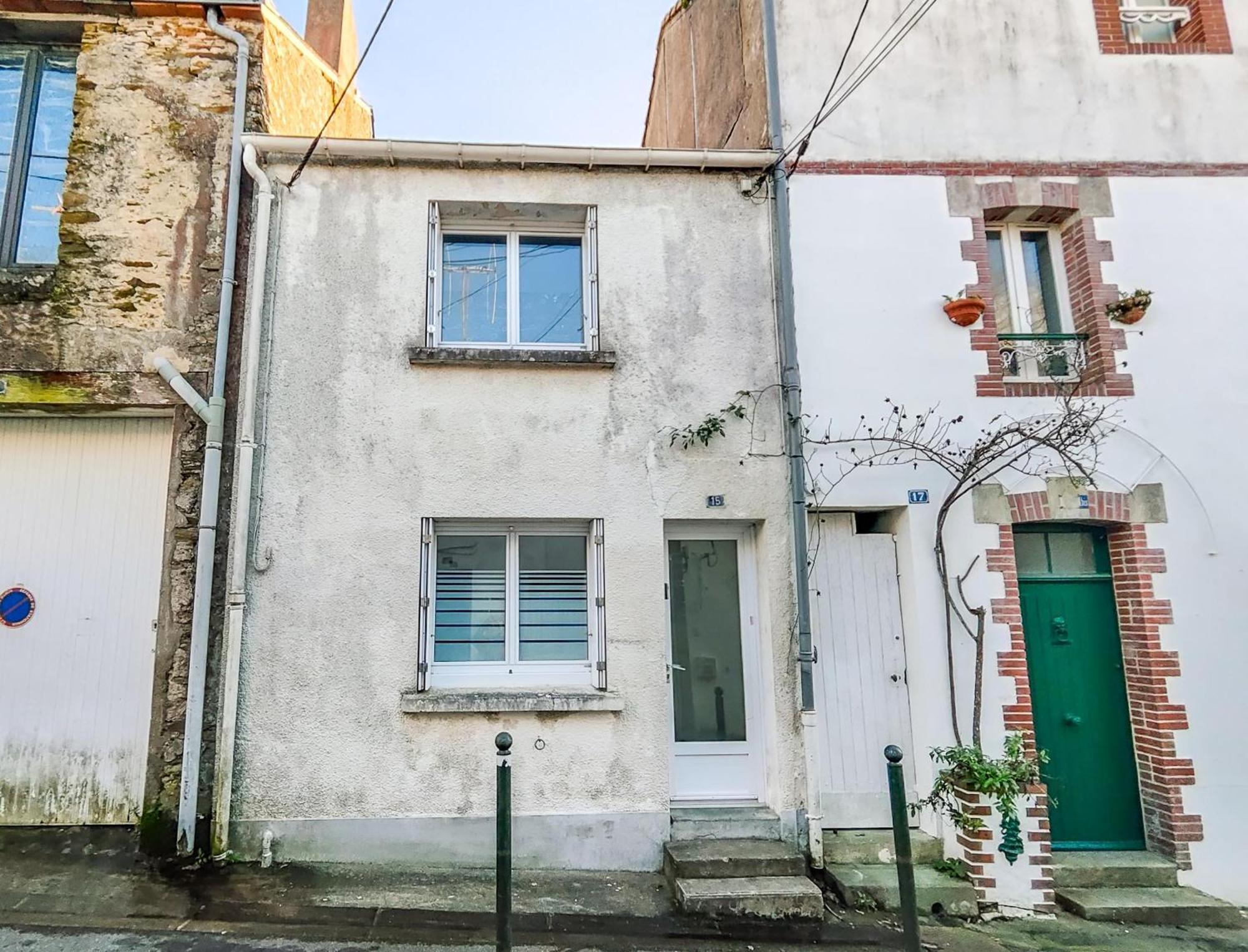 Agreable Maison Renovee En Hyper Centre Avec Patio ポルニック エクステリア 写真